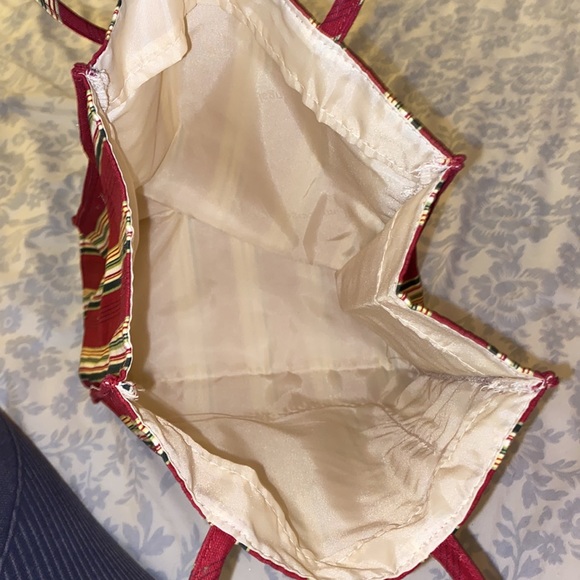 Longaberger Holiday Embroidered & Lined Gift Bag Front Pocket- 7-3/4”x4-1/2”x9” - Picture 7 of 11